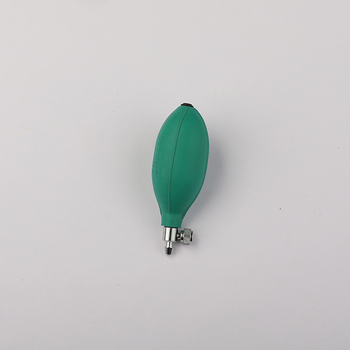 BP1530N -- Rubber bulb with control valve - Green